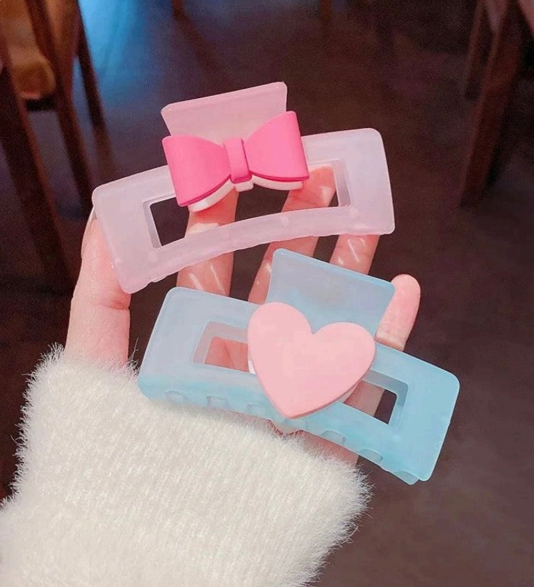 Frosted Pastel Hair Claw(4 pcs) Net Price Rs.50