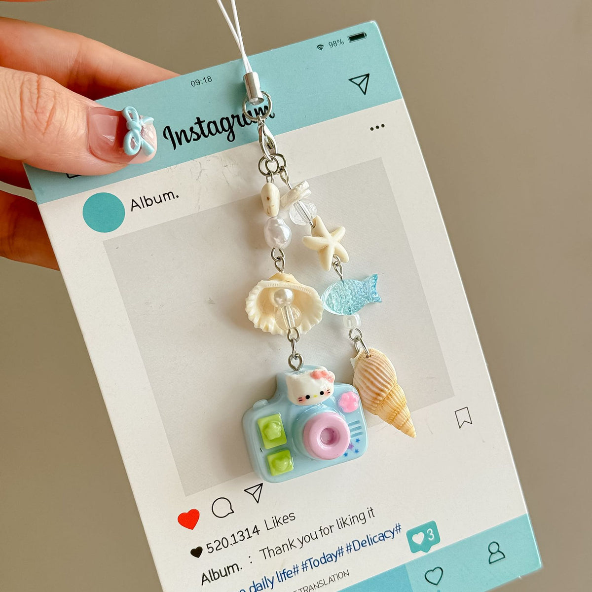 Camera Sea Shell Charm(4 pcs) Net price Rs.65