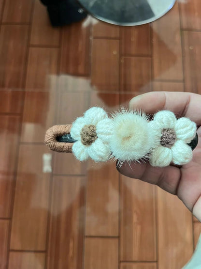 Winter Plush Flower Grabber(Pack of 3) Net Price Rs.45