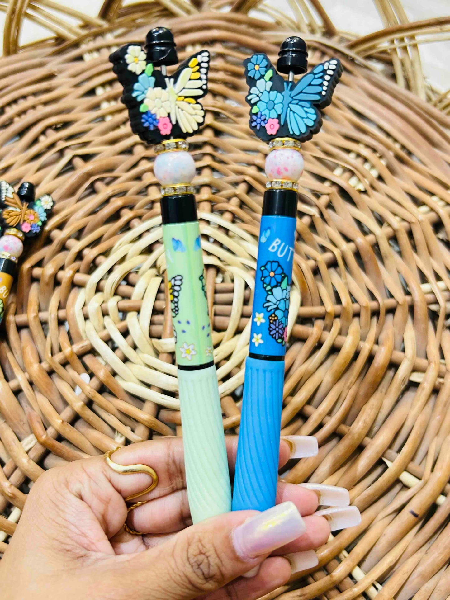 Butterfly Ornament Pen(4 pcs) Net Price Rs.40