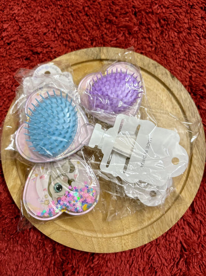 Kawaii Glitter Hair Brush (4 Pcs) Net price Rs.50