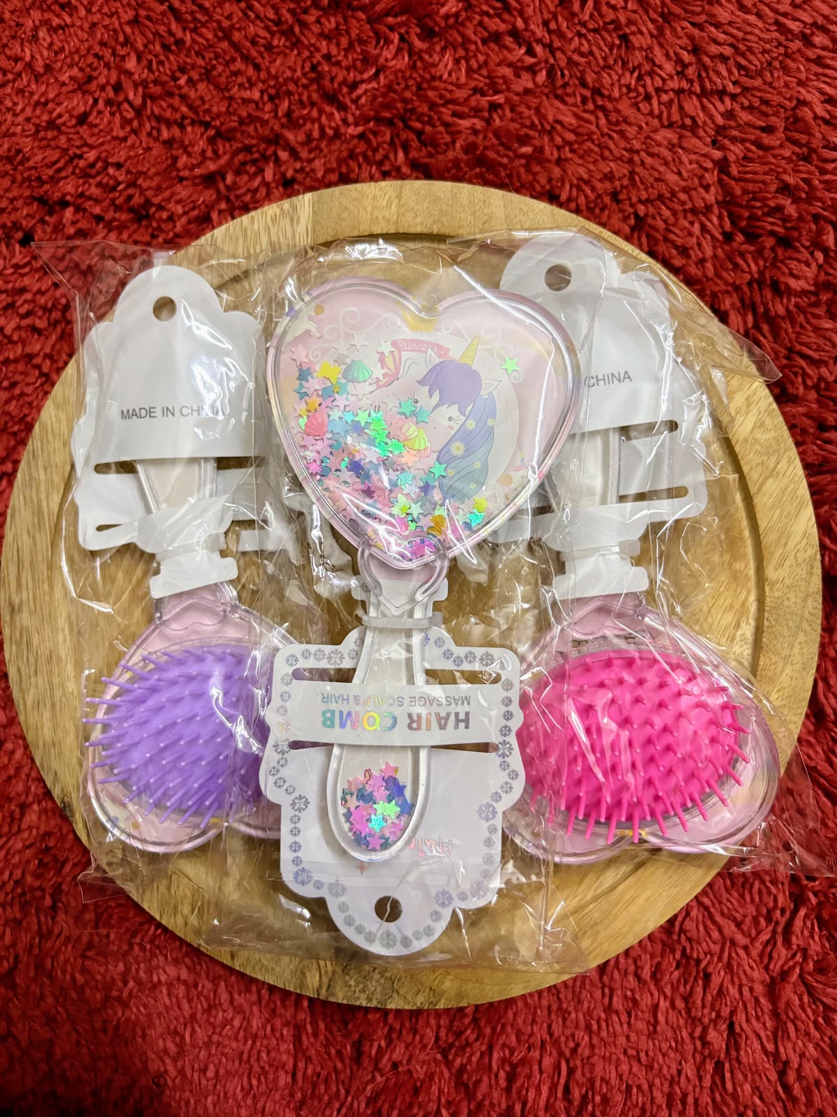 Kawaii Glitter Hair Brush (4 Pcs) Net price Rs.50