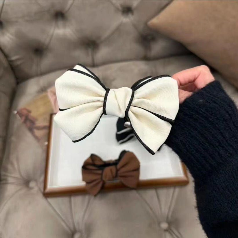 Korean-style Double-sided Bow Grab Clip(MOQ 2) Net Price Rs.50
