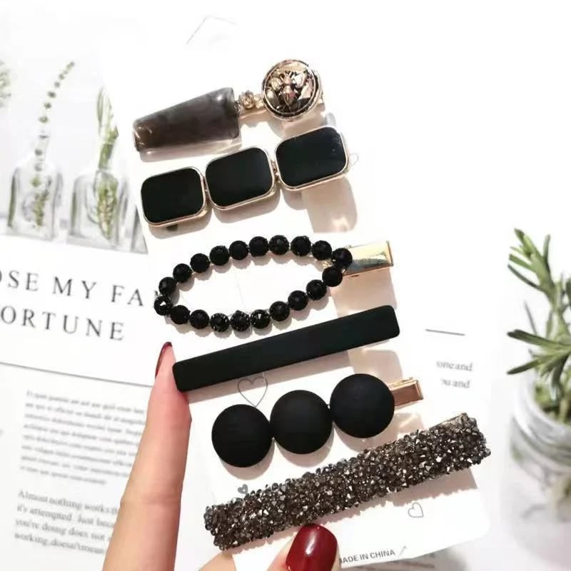 Crystal hair clips (3 packs) Net price Rs. 95